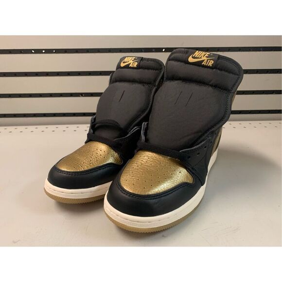 Jordan 1 Retro High OG Size 6Y Black/Metallic Gold [FD1437-071] Authentic & New! - Picture 3 of 7